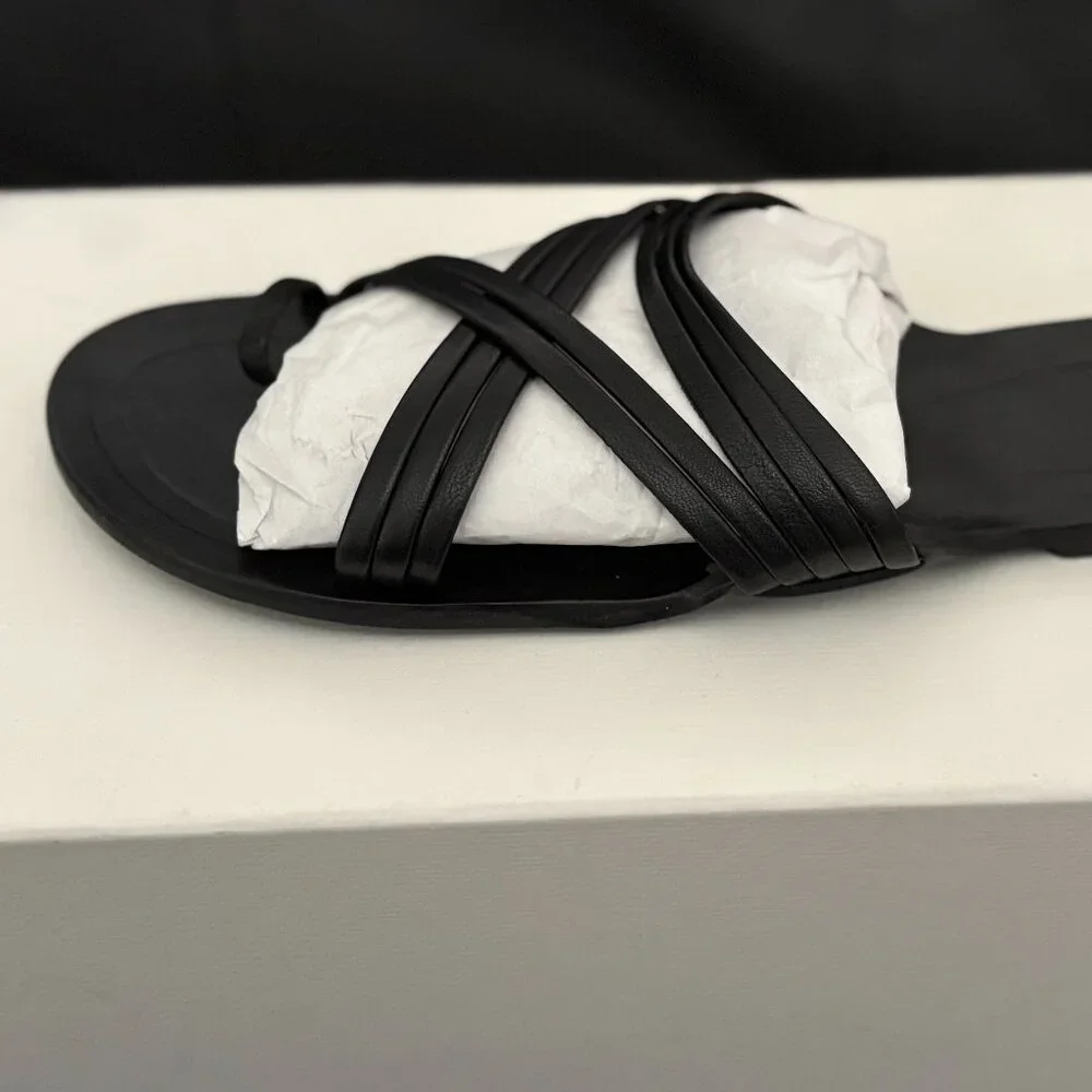 Slippers - Picture 2 of 4